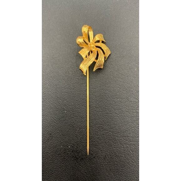 Vintage Gold Tone Bow Ribbon Stick Pin Brooch - Picture 1 of 5